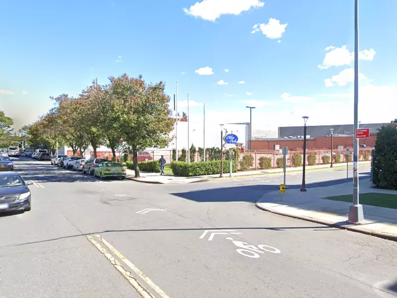 Parking at Atlas Park Shops - South Deck Garage - Primary Image