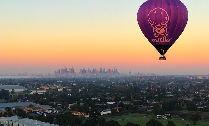 Image 6: Melbourne sunrise balloon flight only