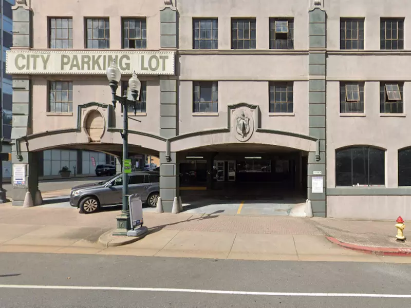 Parking at Lot 1104