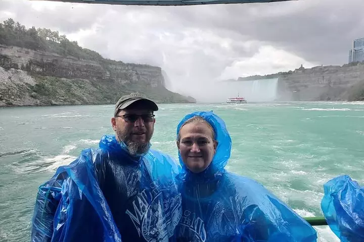 Niagara Falls All-American Boutique Tour (Small Group max 6)