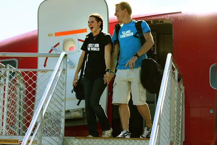 Private Transfer from Sunshine Coast Airport to Hotels 13 pax - Image 7