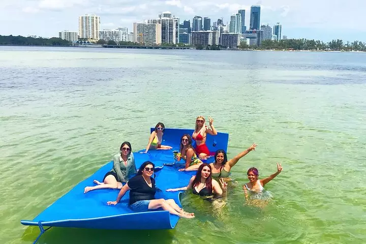 Miami Private Boat Rental to Sandbars and More