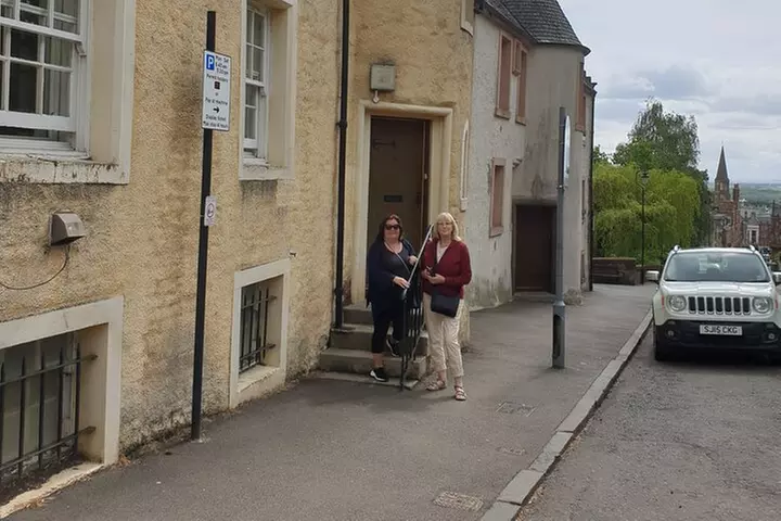 Stirling Old Town Daily Walking Tour (11am & 2pm)