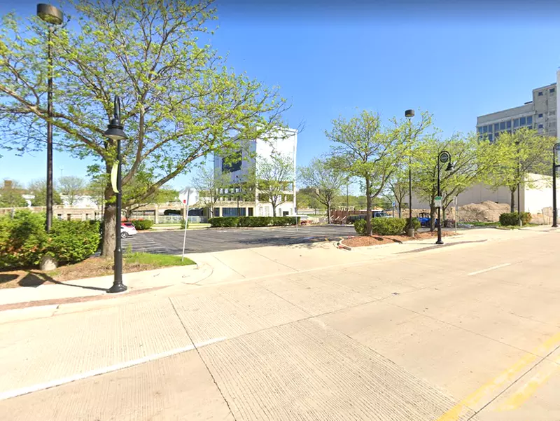 Parking at Lot 35
