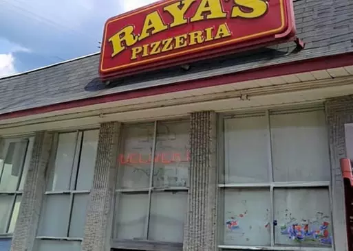 5% Cash Back at Raya's Pizzeria