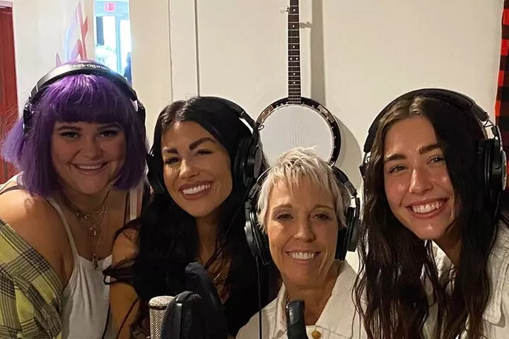 Private Recording Studio Experience in Downtown Nashville