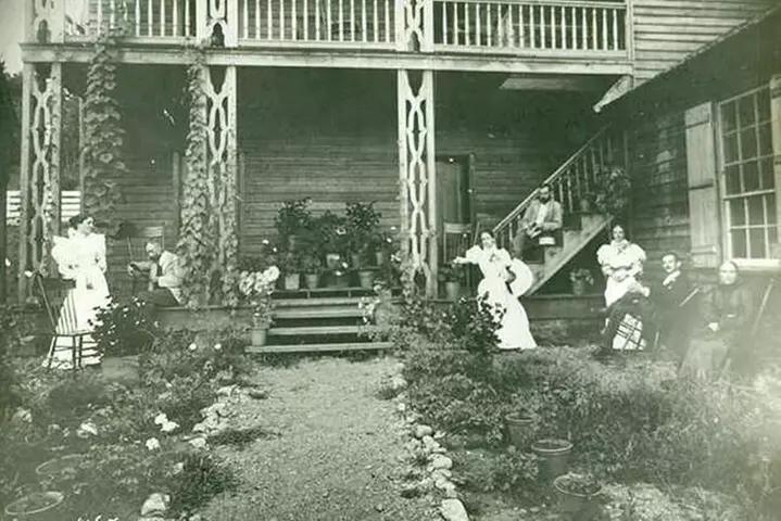 2-Hour Helen Haunts and History Walk Tour