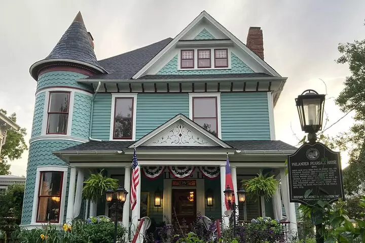 History and Architecture Walking Tour - Primary Image
