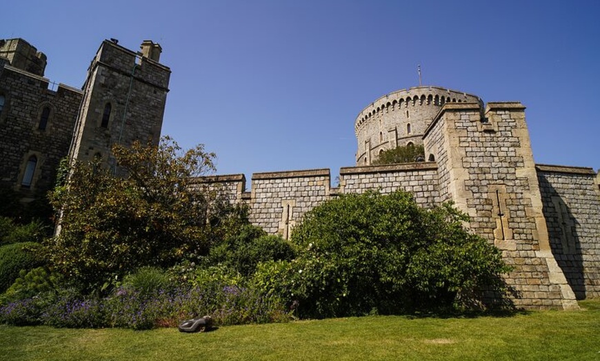 Image 14: Small-Group Day Trip to Stonehenge, Bath and Windsor from London