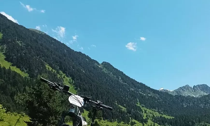 Image 5: Excursión Guiada E-Bike a la Artiga de Lin
