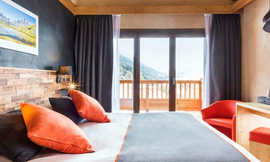 Image 3: SAVOY | Val Cenis - Hotel Saint Charles 4* - Premium