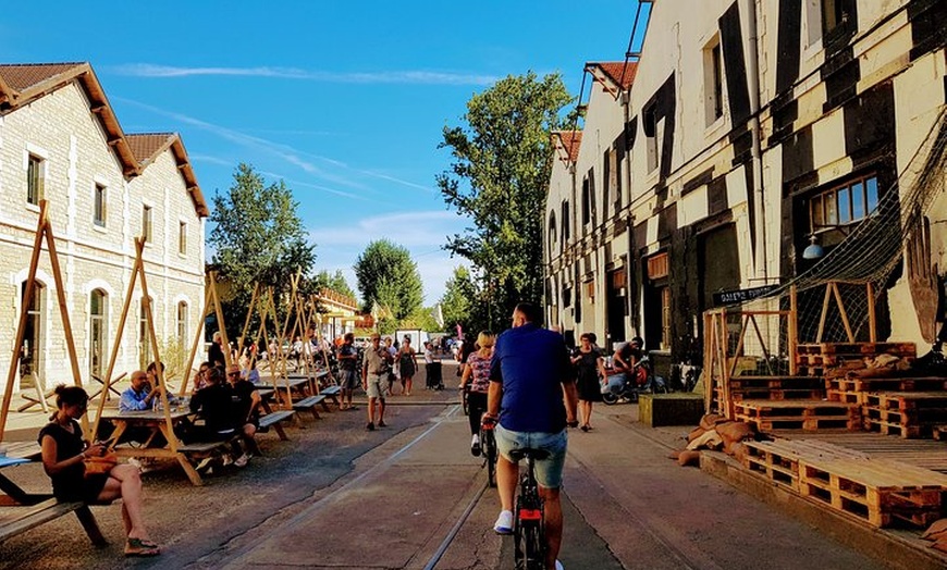 Image 8: L'Essentiel de Bordeaux à vélo avec un guide local