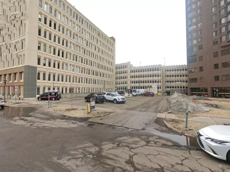 Parking at Fort & Sherman Parking Lot