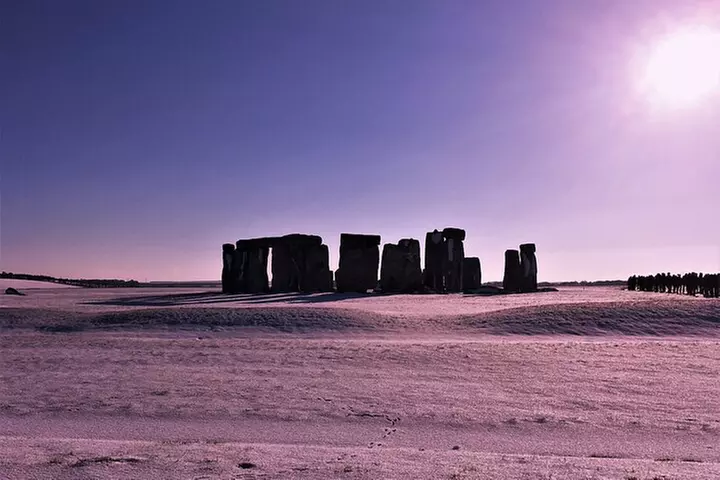 Half-Day Small-Group Tour to Stonehenge from Bath, inc Entry