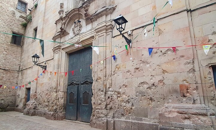 Image 2: Tour a Pie Misterios y Leyendas de Barcelona y sus Fantasmas