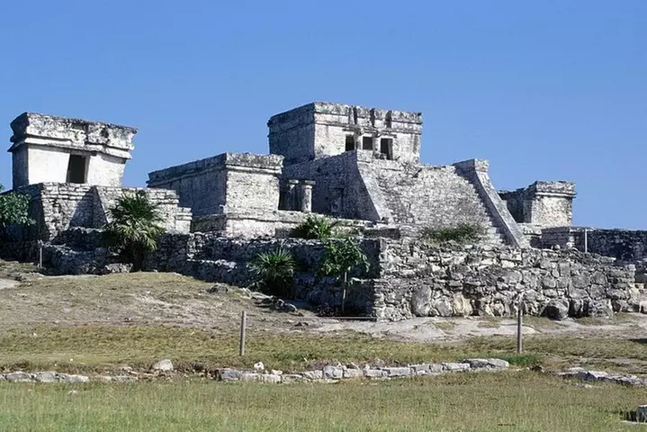 Ancient trip through Tulum, Coba, Cenote & Playa del Carmen. Lunch included. - Primary Image
