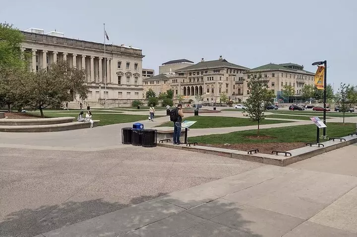 Wisconsin's Madtown: A Madison Self-Guided Walking Tour