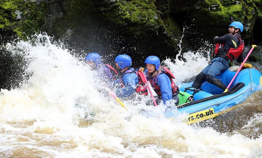 Image 7: White Water Rafting Experience in River Dee in Llangollen