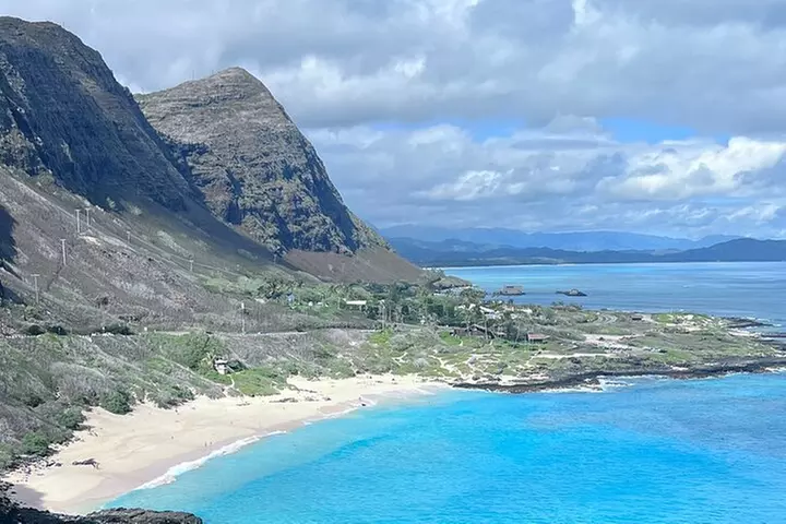 Oahu Uncovered: Full Island Tour with a Local Guide