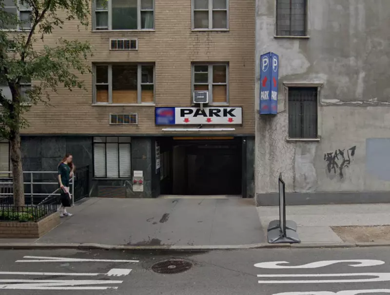 Parking at iPark - 310 Lexington Ave. Parking Corp. Garage - Second Medium