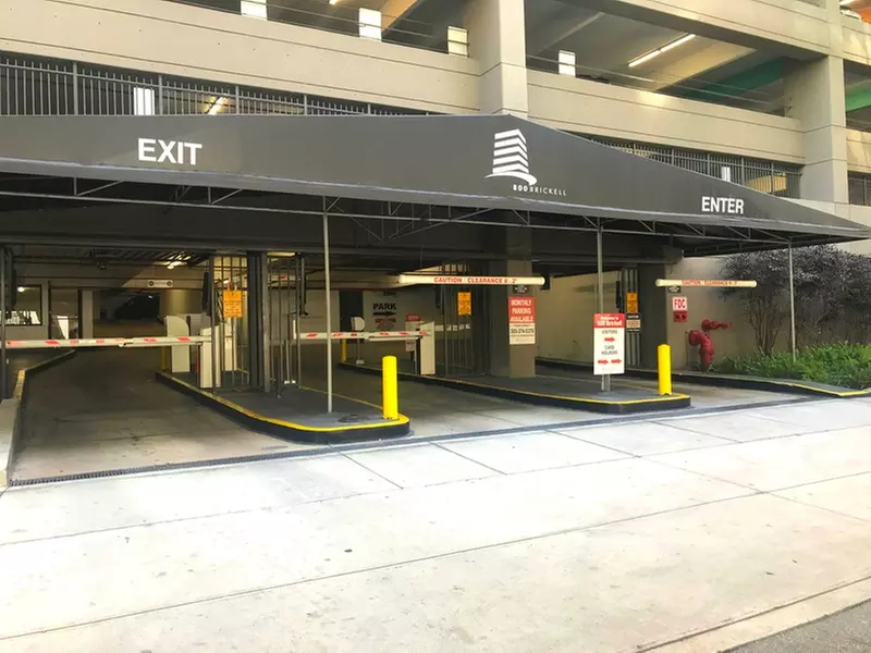 Parking at 800 Brickell Ave. Garage