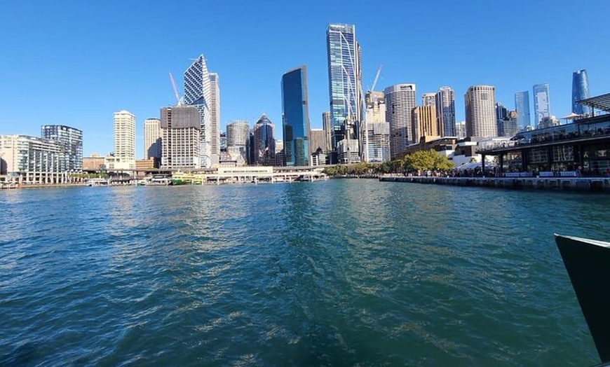 Image 3: Private Airport Transfer to and From Sydney CBD