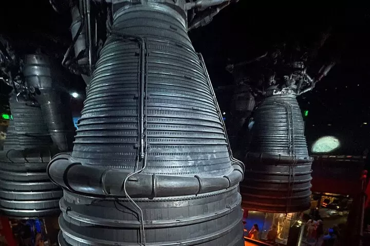 Air and Space Museum Semi-Private Tour with Reserved Entry