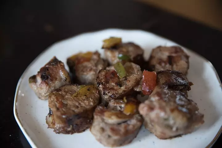 Boston North End Food Tour of 6+ Tastings, Cannoli, Lobster Roll