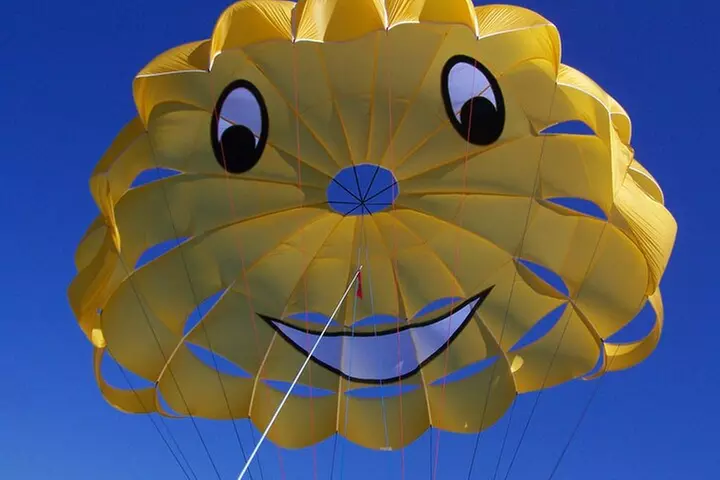 Destin Parasailing Experience