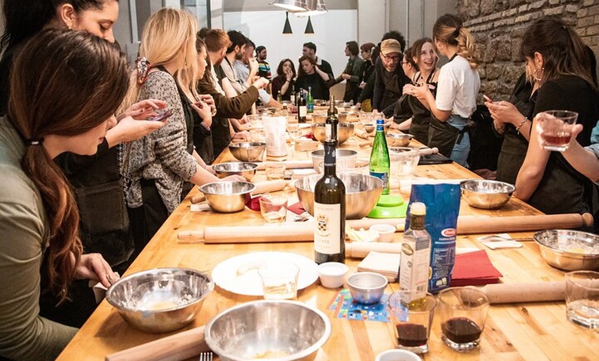 Image 7: Cucina di Mamma - Lezione di preparazione della pasta