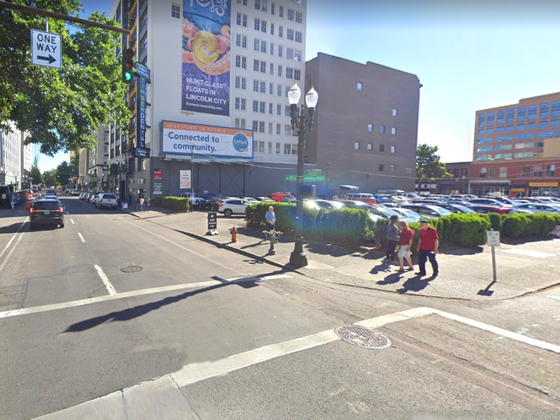 Parking at 4th and Stark Lot