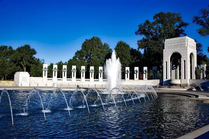 museum visit Us capitol City Tour Cruise cherry blossom 10 hours - Second Medium