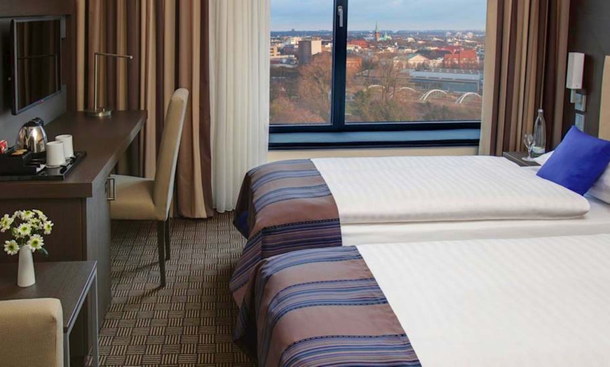 Image 1: ✈ DEUTSCHLAND | Hamburg - InterCityHotel Hamburg Dammtor-Messe 4*