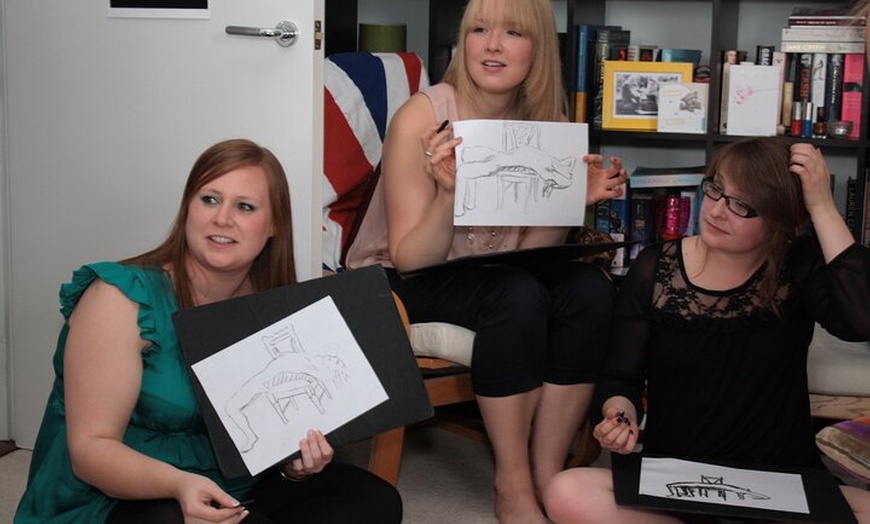 Image 6: Hen Party Life Drawing in Cardiff