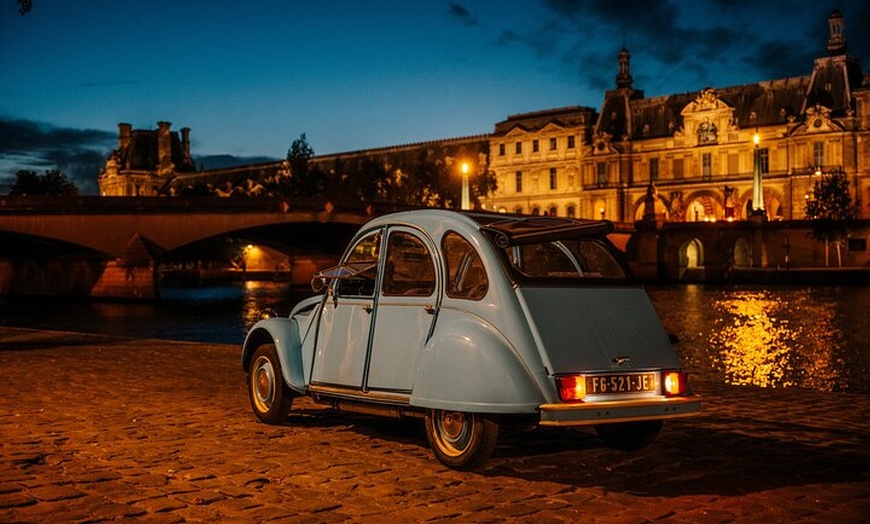 Image 3: 2 heures de Balade Privée de Nuit en Citroën 2CV à Paris