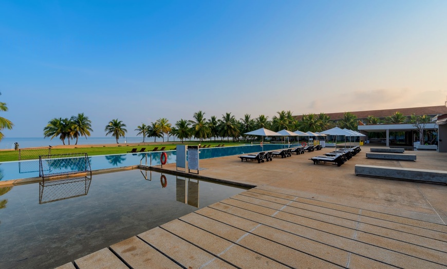 Image 2: ✈ SRI LANKA | Passikudah - Amaya Beach Passikudah 5* - Free Upgrade