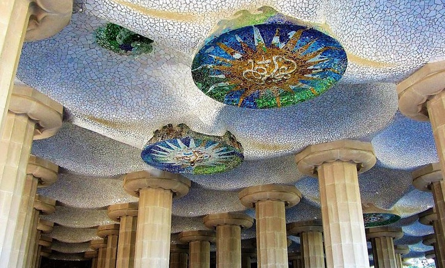 Image 5: Visita guiada al Parque Güell con entrada sin colas en Barcelona