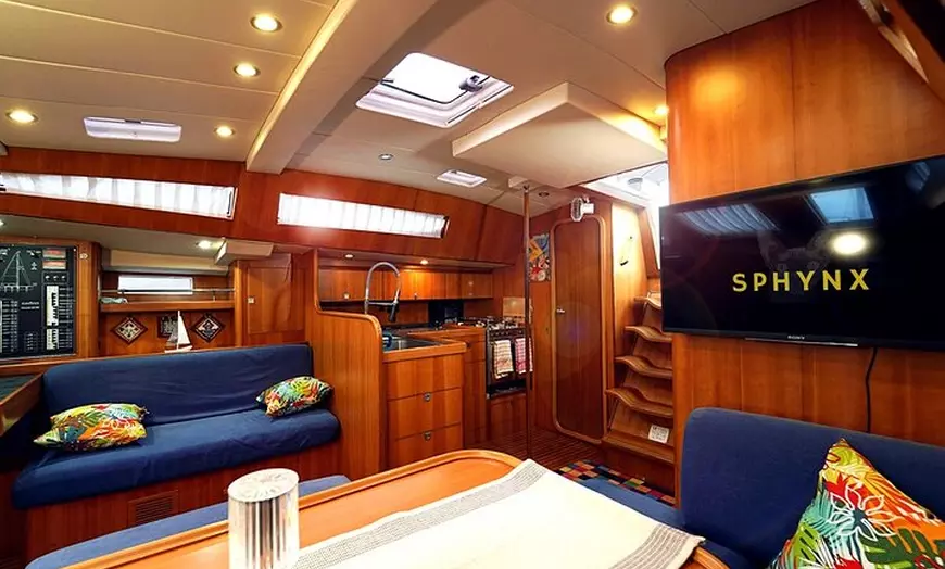 Image 26: Tours privados de lujo en barco en Barcelona