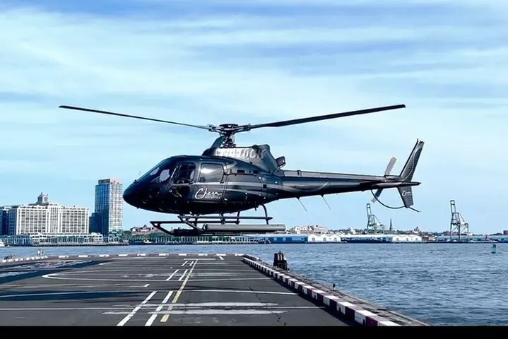Private Big Apple Helicopter Tour of New York City - Primary Image