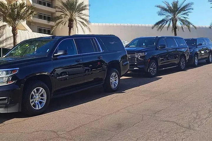 Private Transfer in a Luxury Vehicle to and/or from MSY Airport