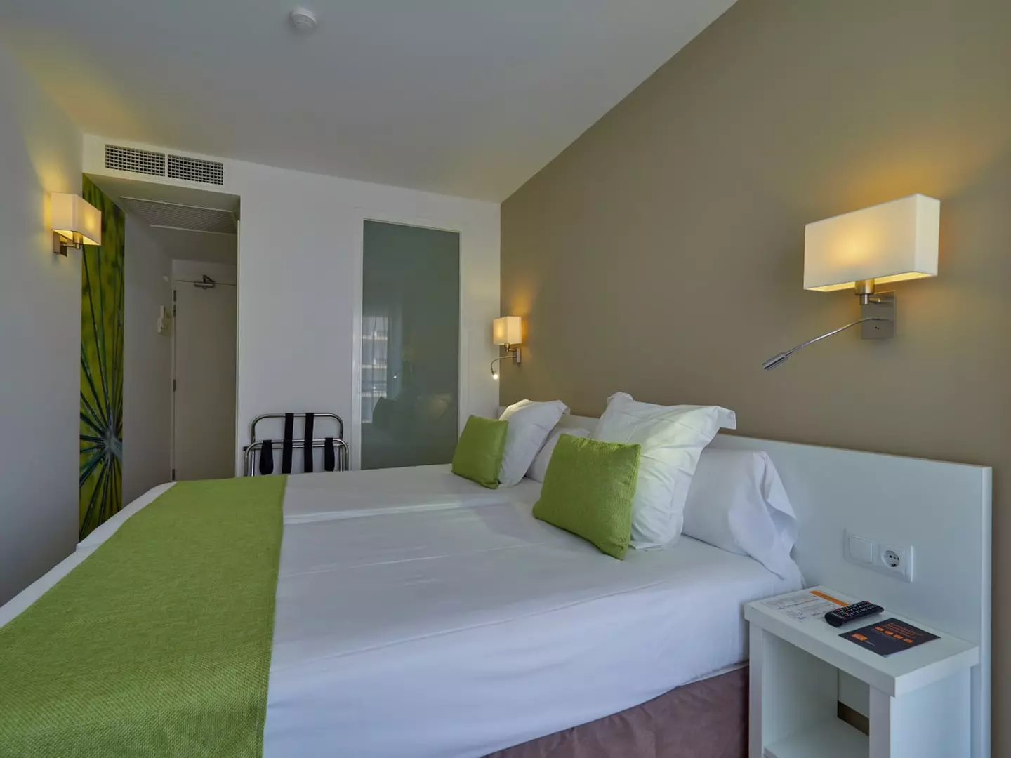 ✈ MAJORQUE | Playa de Palma - BQ Amfora Beach - Adults Only 4*, 3 n...