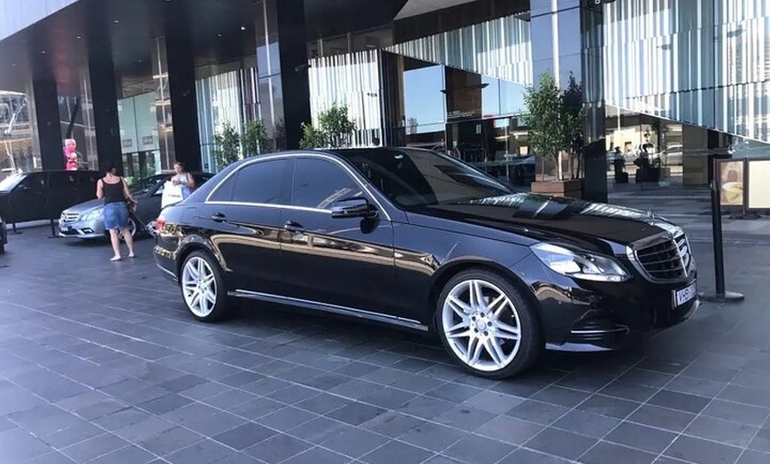 Image 1: Private Airport Transfer to and From Sydney CBD
