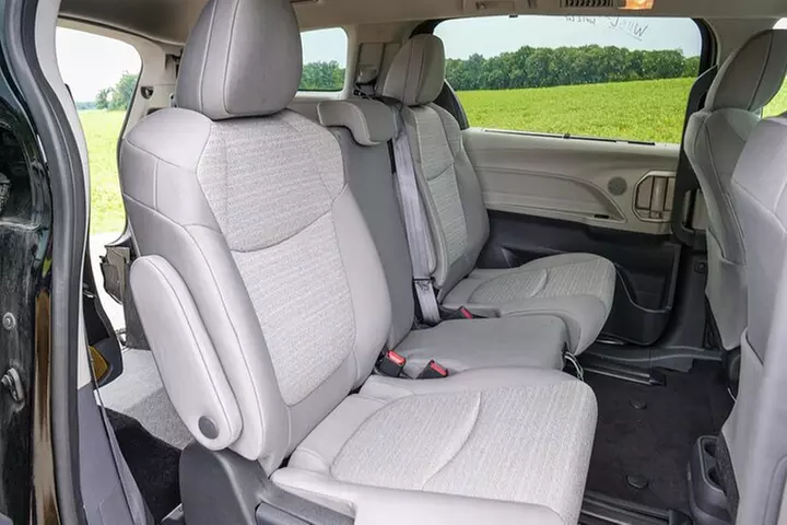 Wheelchair Accessible Taxi from JFK to Manhattan