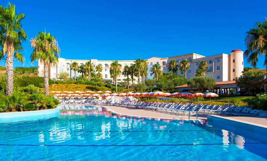 Image 1: ✈ SICILE | Selinunte - Mangia's Selinunte resort 4* - Bord de mer