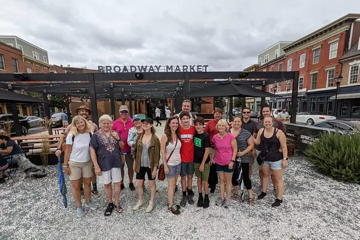 Baltimore Walking Foodie Tour in Fells Point