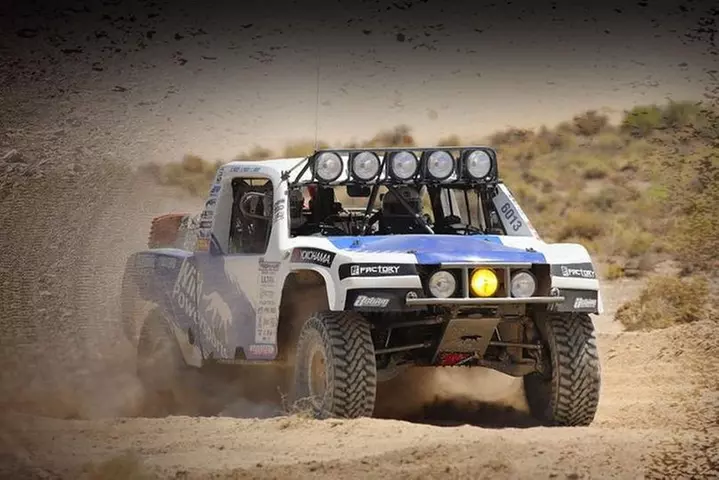 Off Road Racing: 7 Laps
