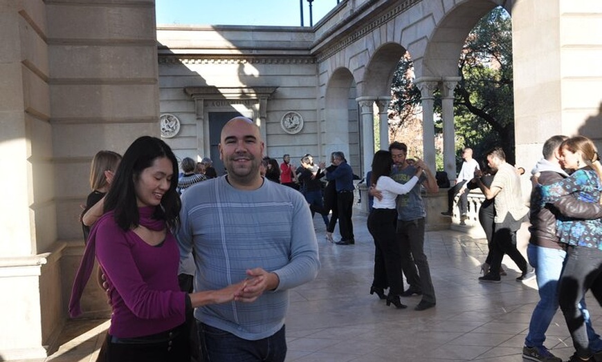 Image 6: Experiencia nocturna de salsa y bailes latinos