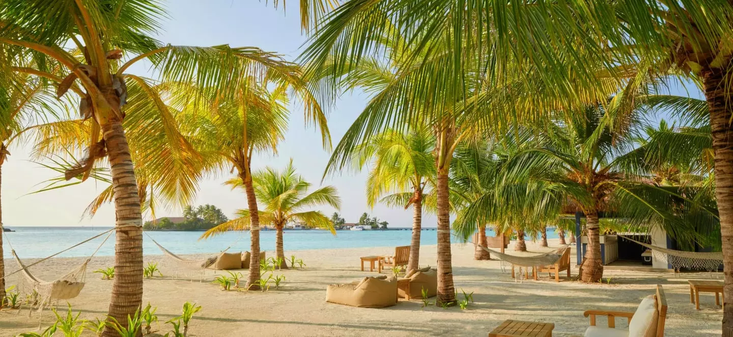 ✈ MALDIVES | North Malé Atoll - Villa Nautica Paradise Island Resor...