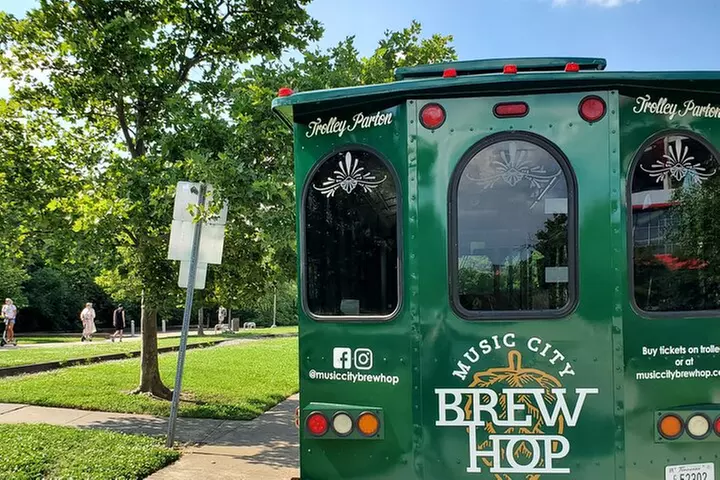 Hop-On Hop-Off Brewery Trolley Tour (West Loop)