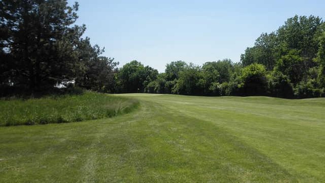 Online Booking - Round of Golf at South Winds Golf Club